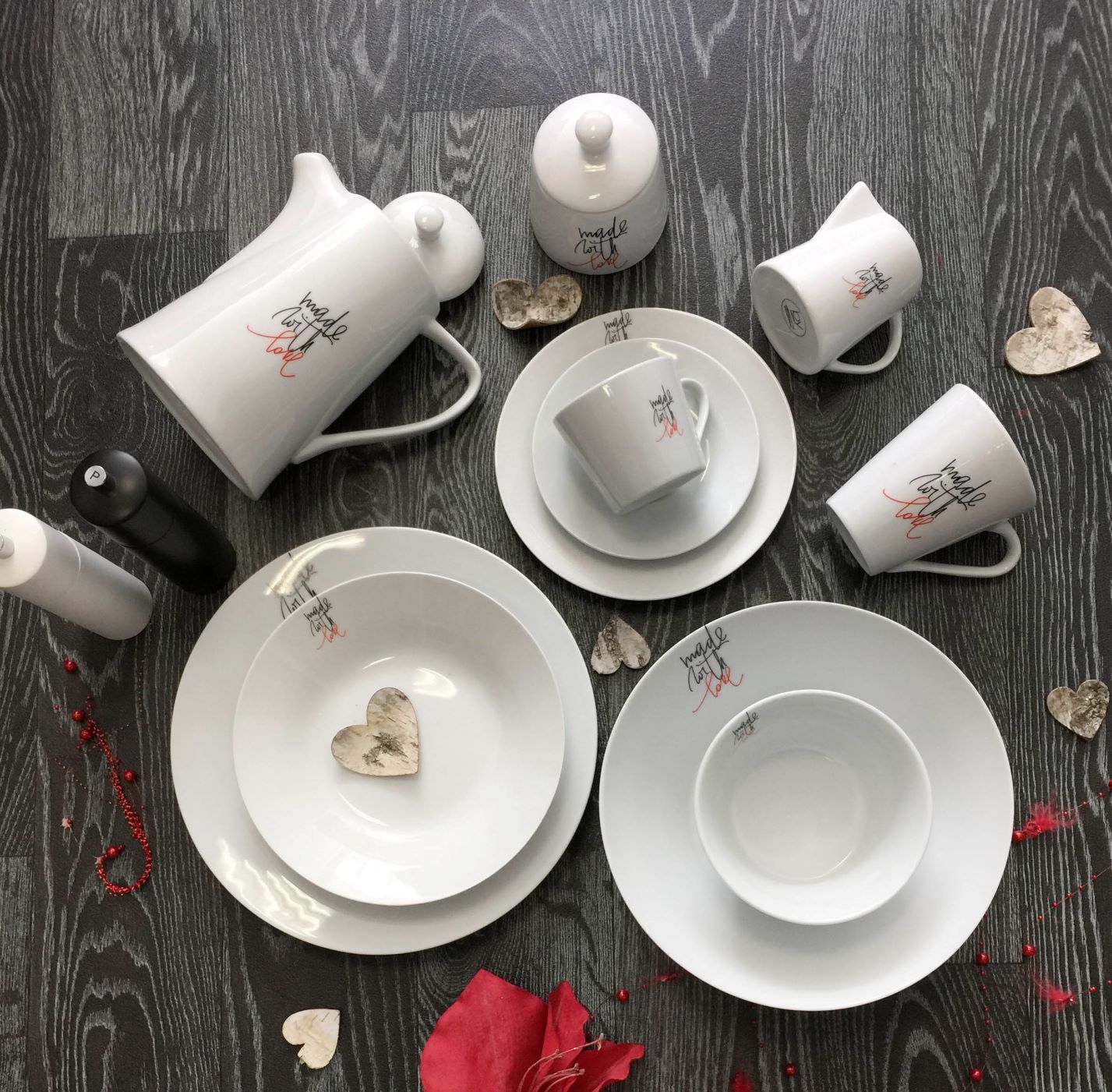 Kolekce porcelánu LOVE od by inspire.